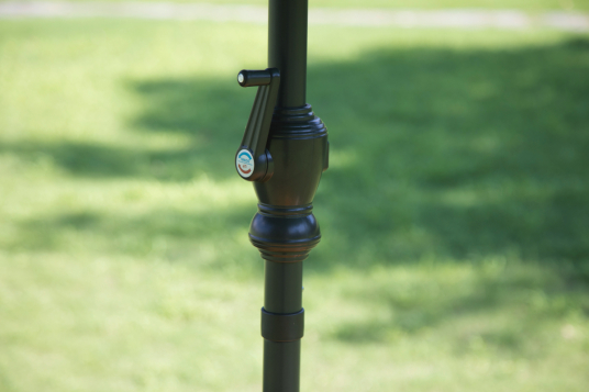 Outdoor-Picknick-Tisch, optional mit Sonnenschirm