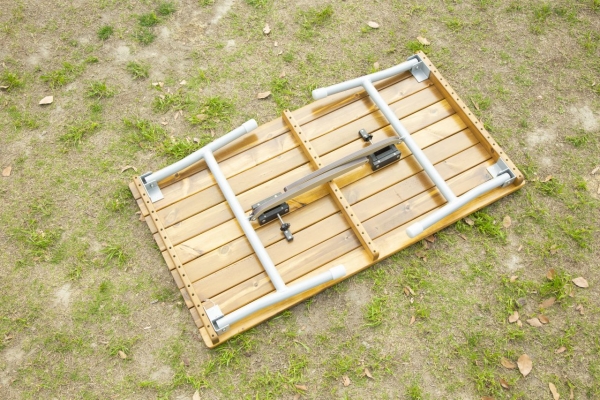Outdoor Tisch in 2 Größen, klappbar