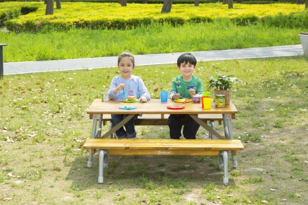 Outdoor Tisch in 2 Größen, klappbar